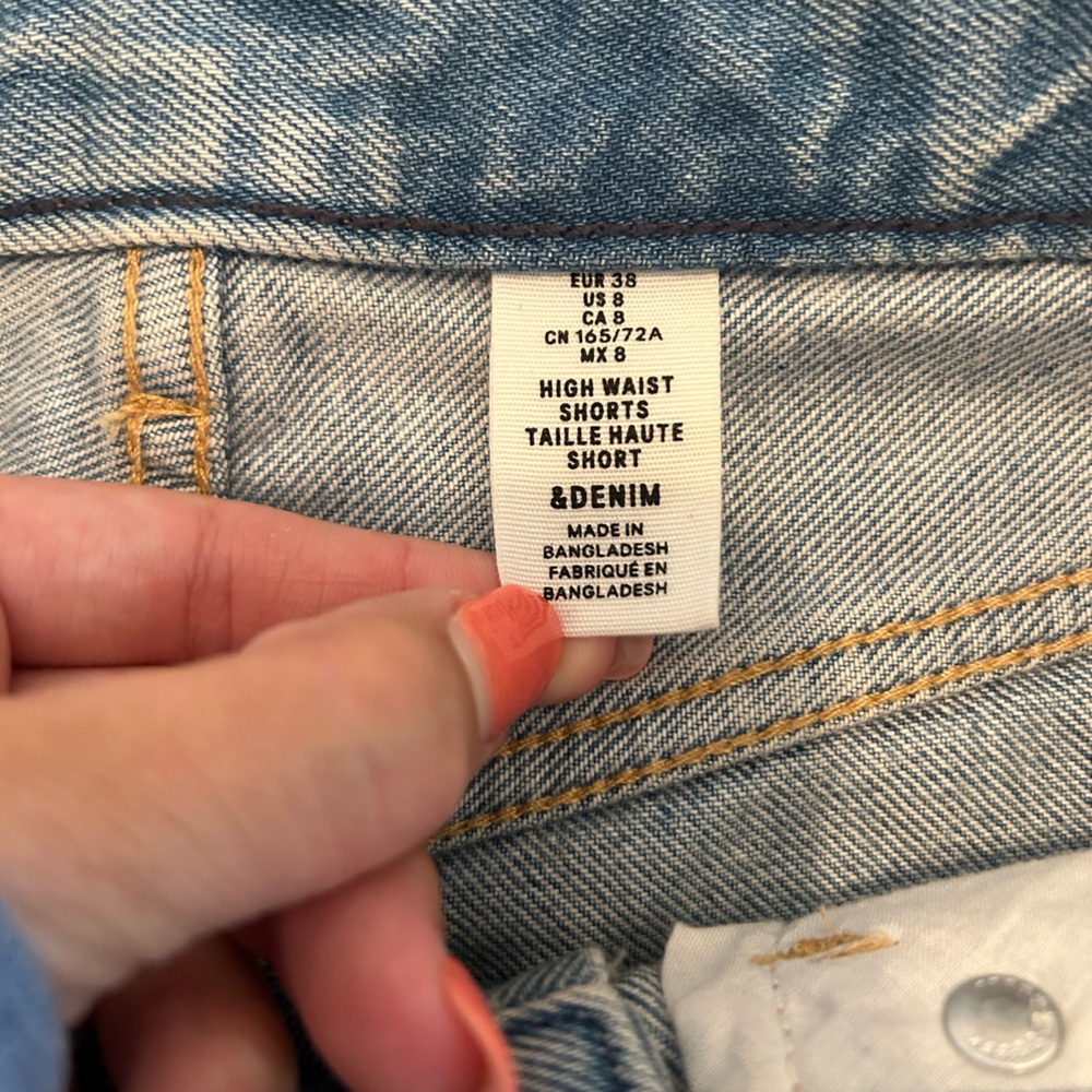 H&M Denim High Waisted Shorts - Picture 9 of 9